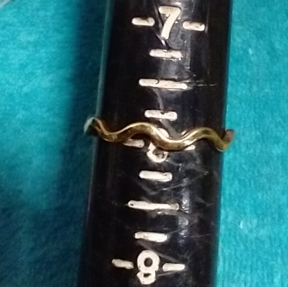 Elegant Gold Wave Ring vintage - Picture 2 of 3